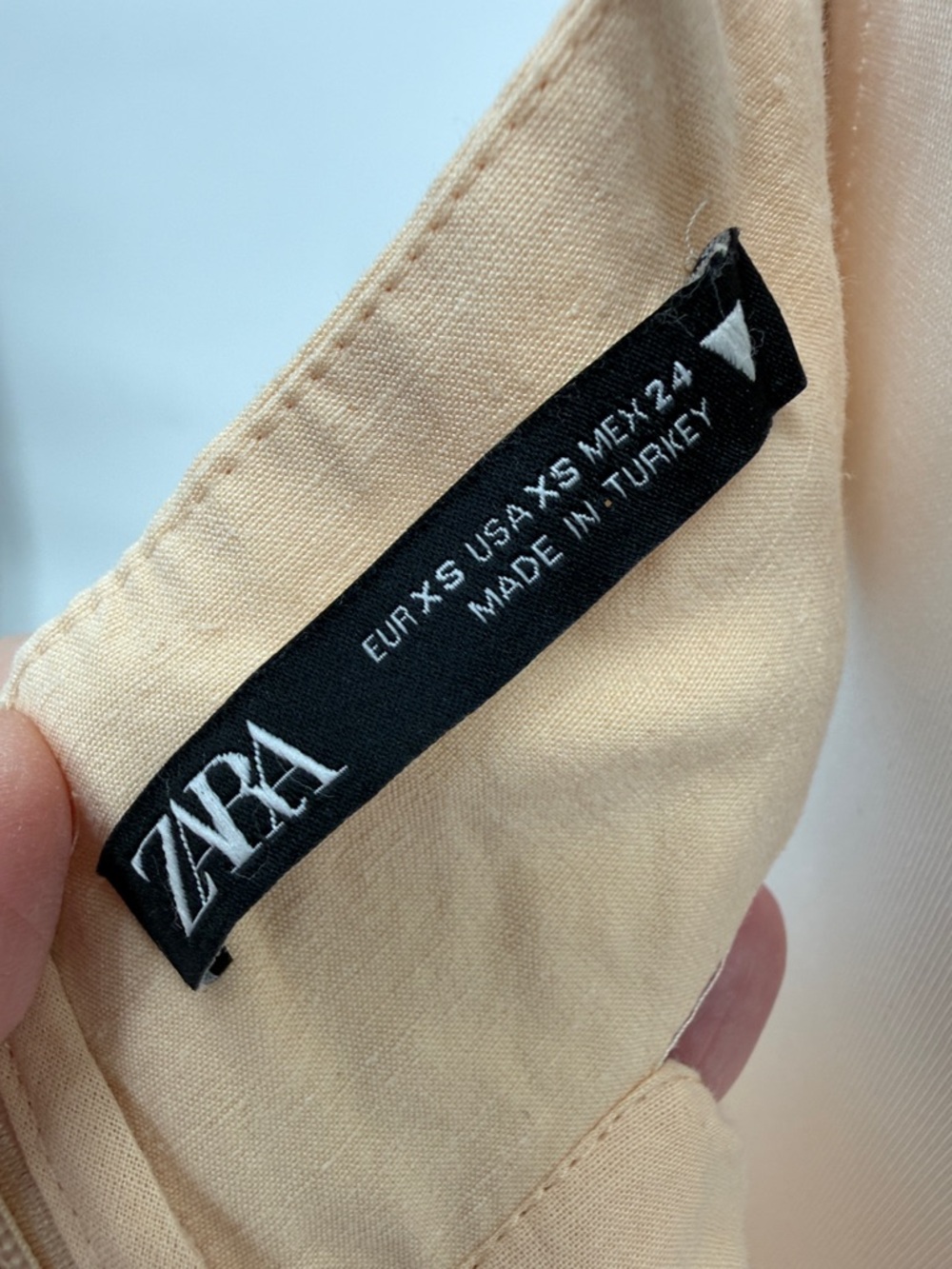 Zara Light Yellow Cut Out Linen Blend Dress - Picture 9 of 9